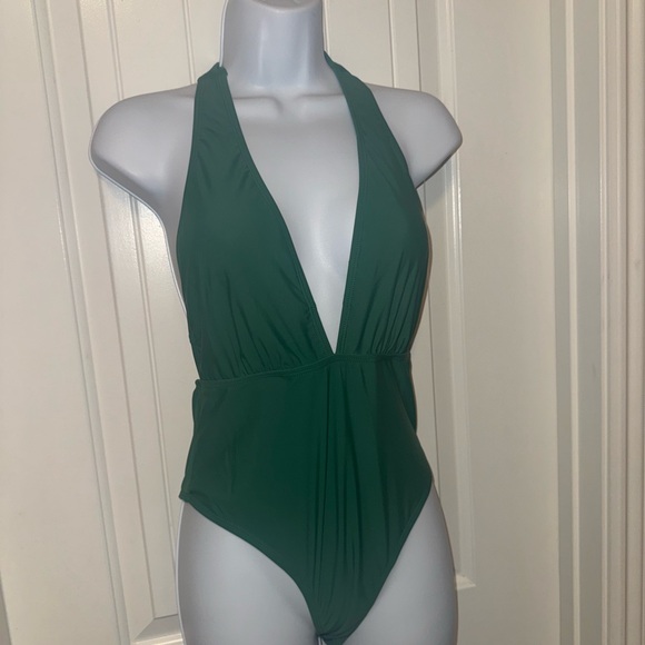 NWT CUPSHE One Piece Emerald Green Swimsuit Halter V Neck Tummy Control, Small - Picture 4 of 8